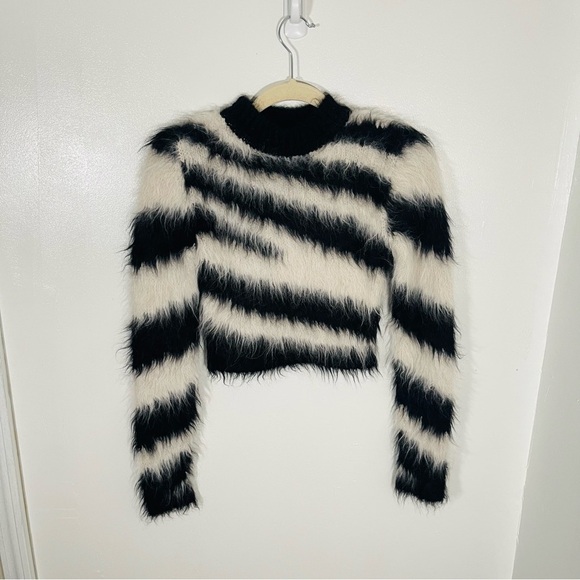 NEW Monse Cropped Zebra Print Alpaca Blend Sweater Quiet Luxury Ski Cozy Knit - Picture 2 of 8